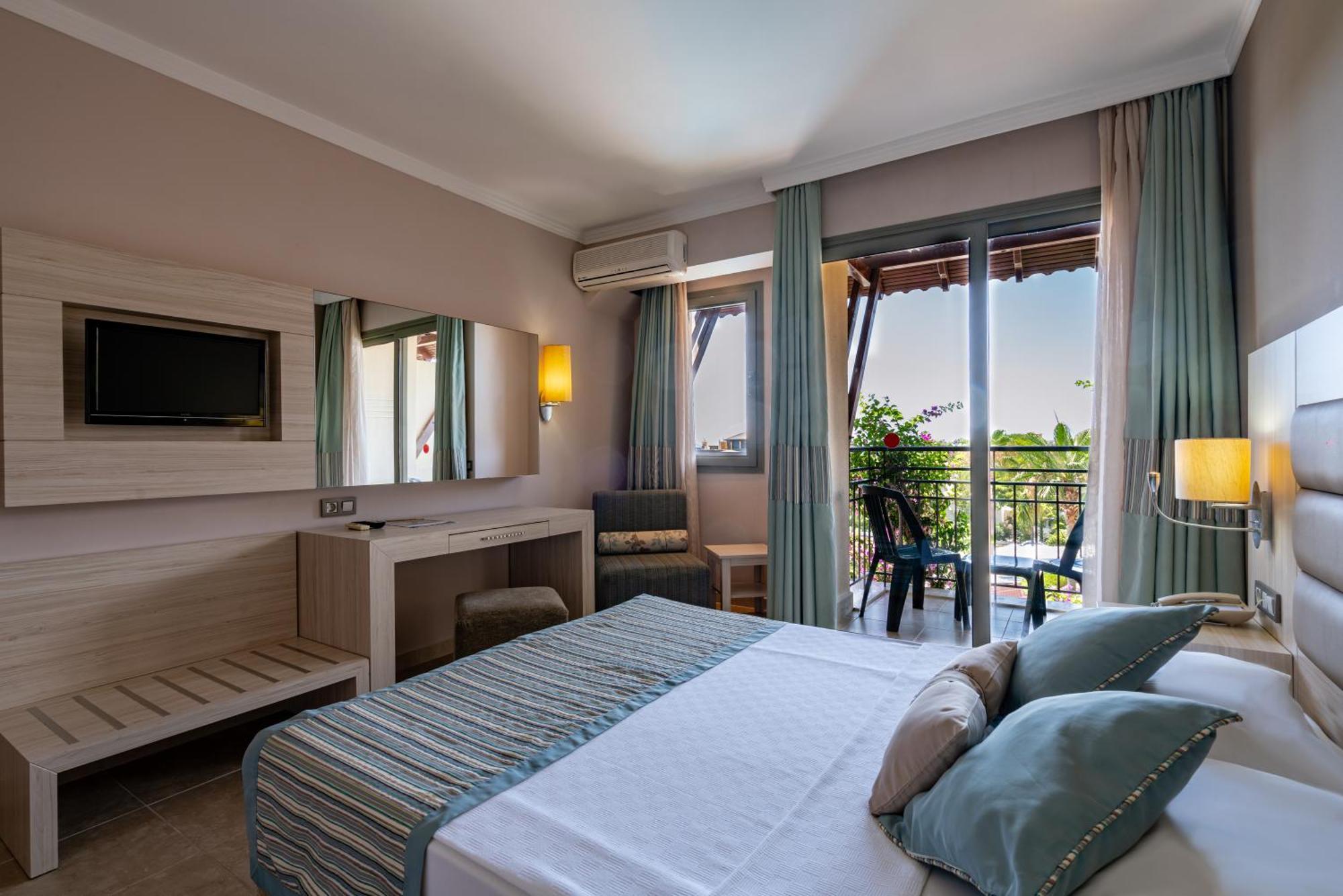 Palmeras Beach Hotel Ultra All Inclusive Конаклы Экстерьер фото